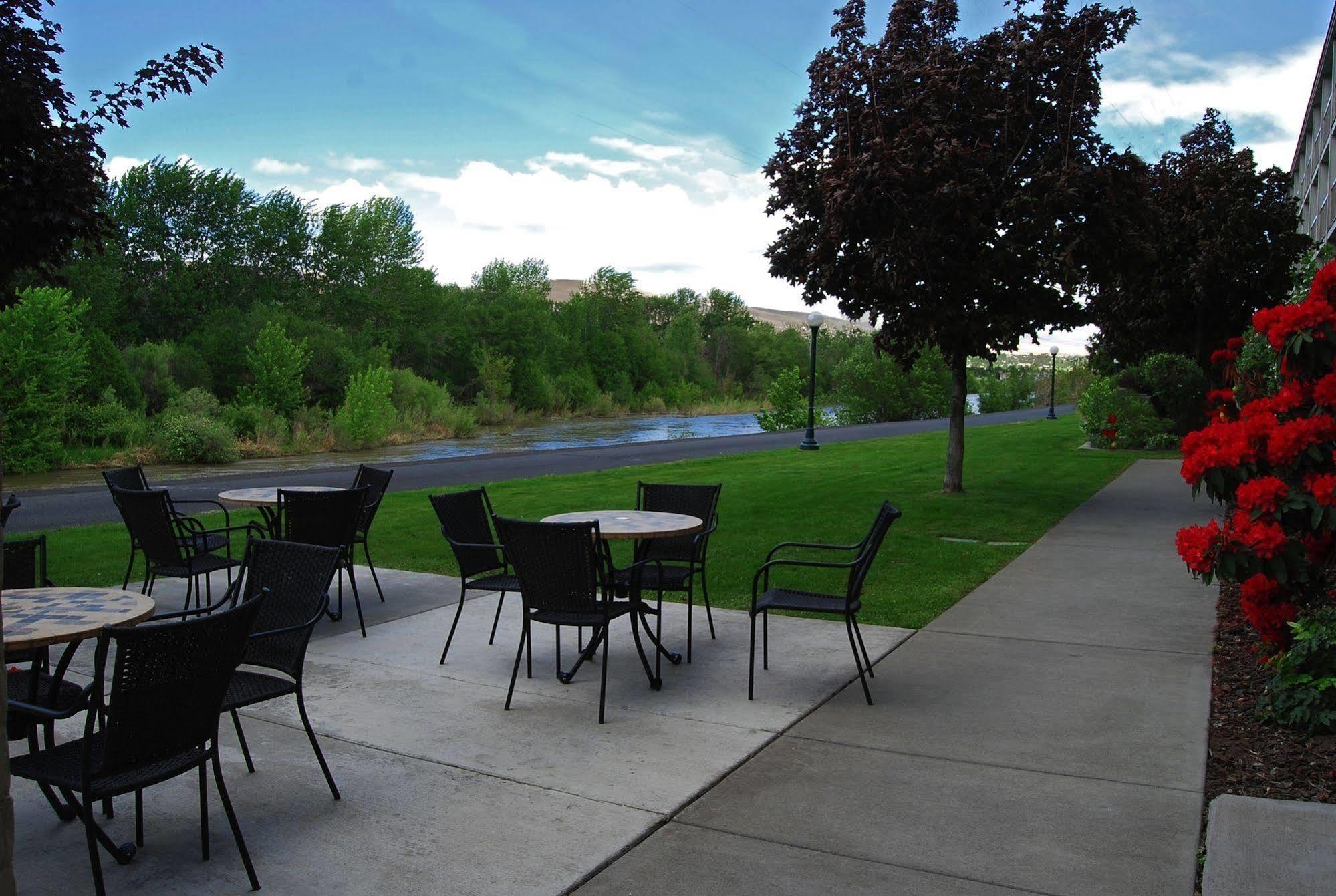Baymont By Wyndham Yakima Riverfront Restaurant bilde